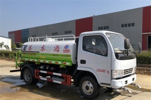 程力5立方洒水车