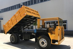 16吨六轮矿车